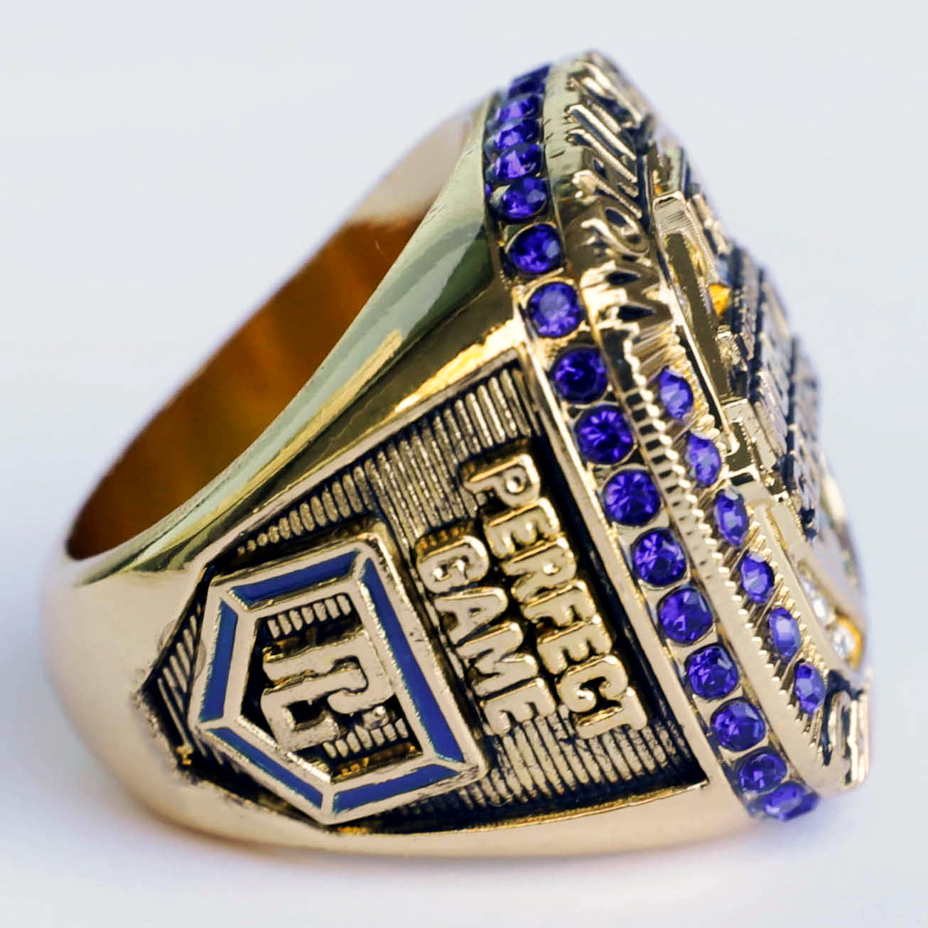 2021 World Championship Rings officially presented to EDG